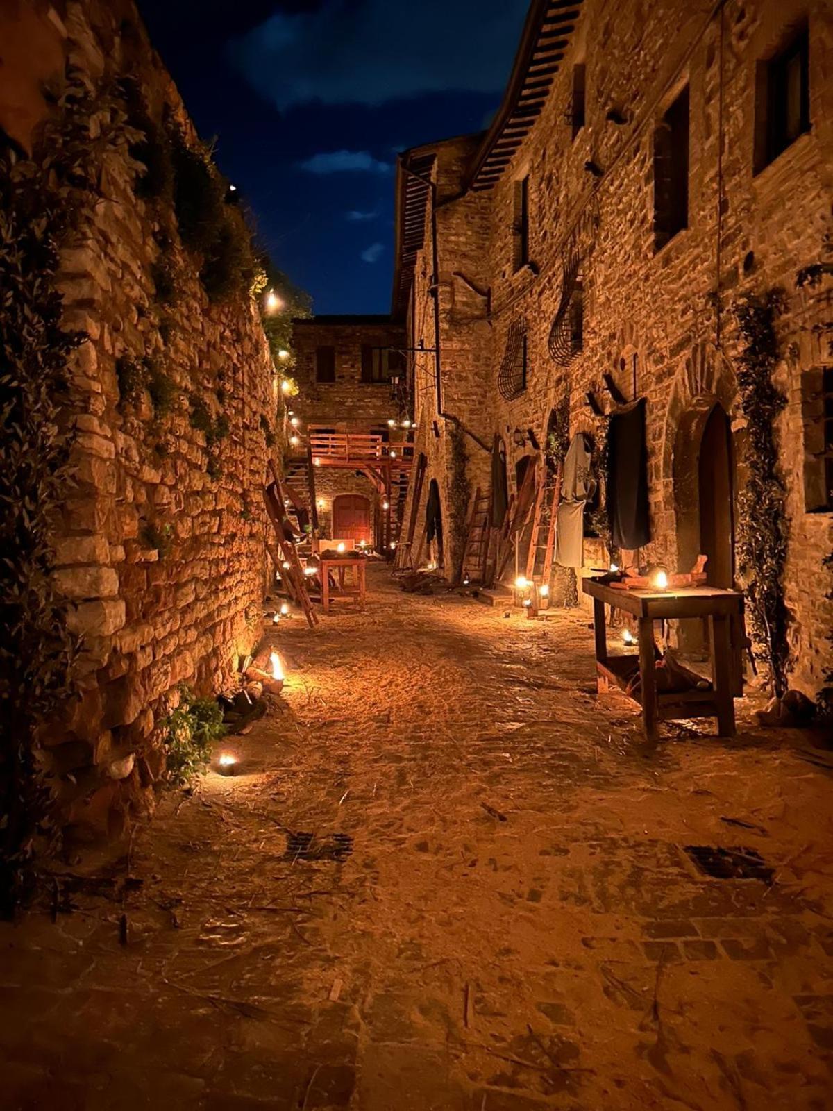 Monolocale L'Anfiteatro Romano Ассізі Екстер'єр фото